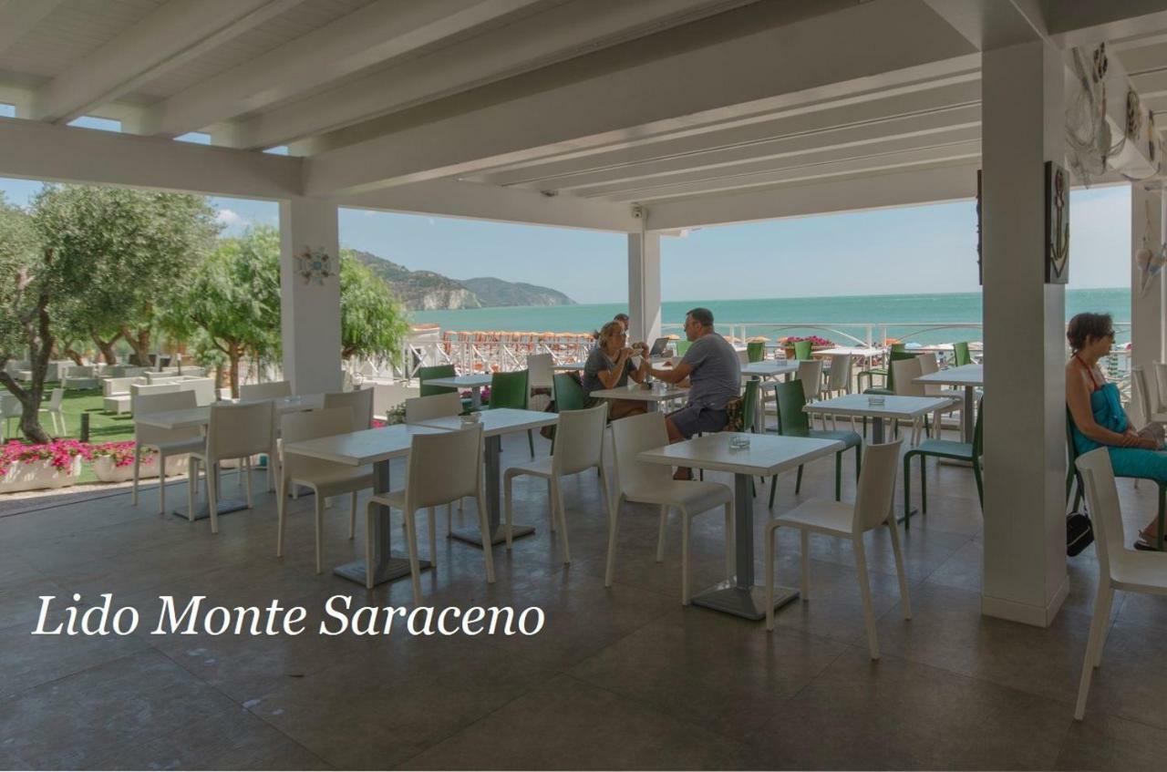 Holiday Lodge Al Porto マッティナータ エクステリア 写真